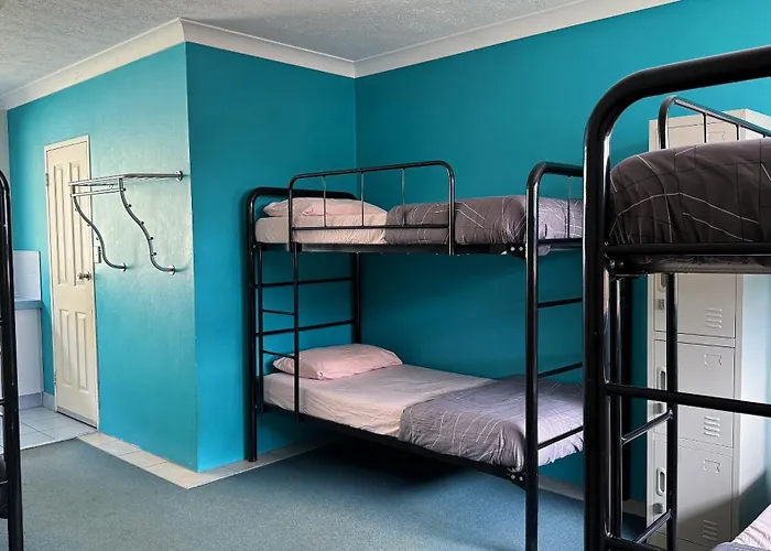 Maxmee Backpackers Resort